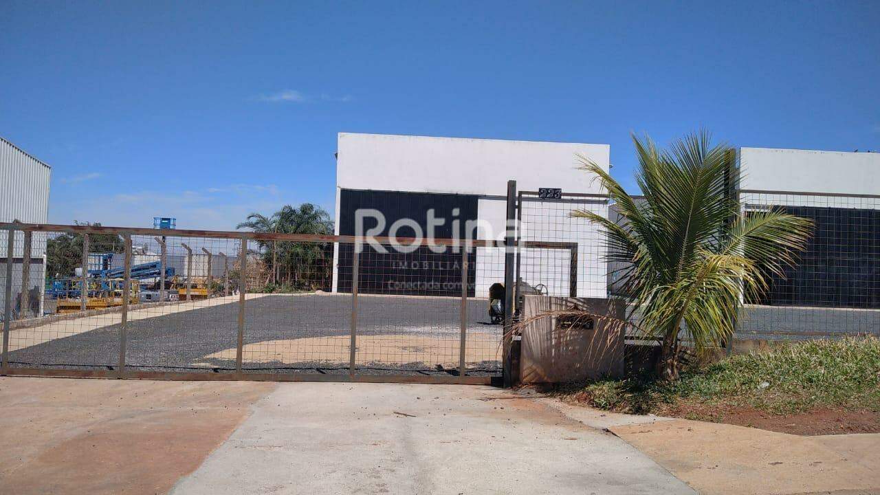 Galpão para alugar, em Uberlândia no bairro Distrito Industrial no valor de R$ 9.500,00 - Rotina Imobiliária: 