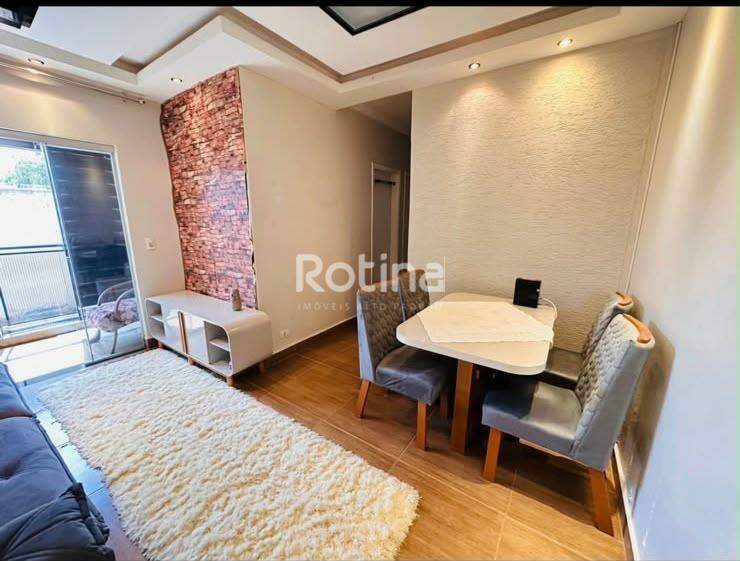 Apartamento à venda, em Uberlândia no bairro Santa Mônica no valor de R$ 300.000,00 - Rotina Imobiliária: 