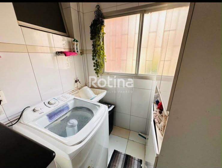 Apartamento à venda, em Uberlândia no bairro Santa Mônica no valor de R$ 300.000,00 - Rotina Imobiliária: 