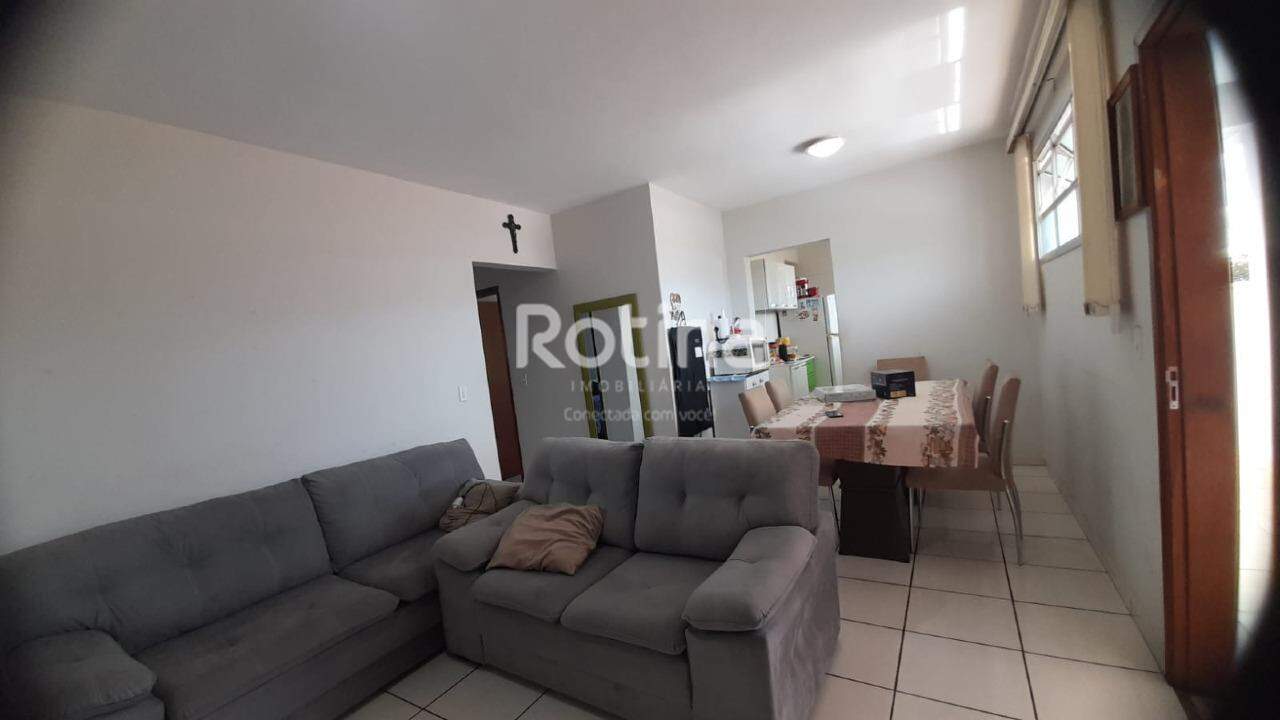 Apartamento à venda, 2 quartos em Uberlândia no bairro Presidente Roosevelt no valor de R$ 260.000,00 - Rotina Imobiliária: 