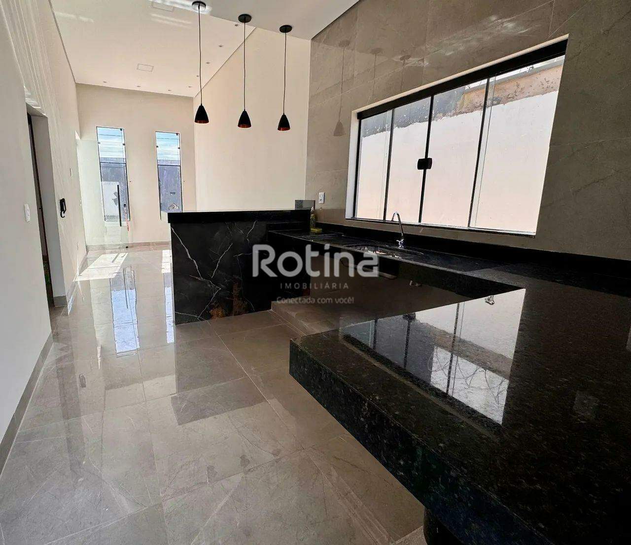 Casa à venda, 3 quartos em Uberlândia no bairro Jardim Canaã no valor de R$ 480.000,00 - Rotina Imobiliária: 