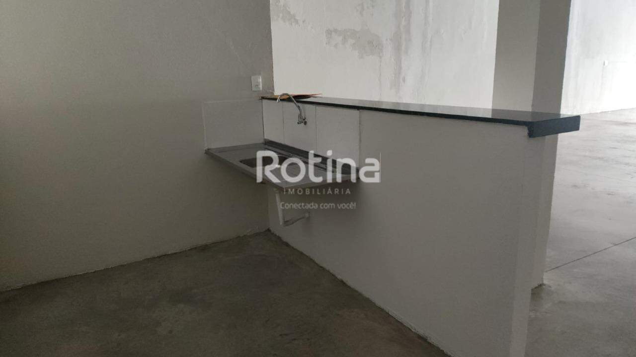 Loja para alugar, em Uberlândia no bairro Martins no valor de R$ 9.000,00 - Rotina Imobiliária: 