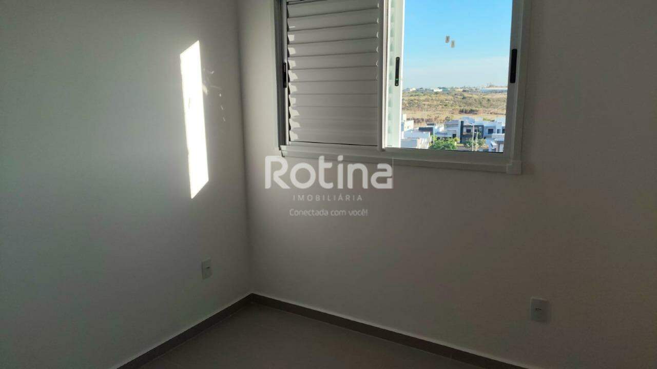 Apartamento para alugar, 3 quartos em Uberlândia no bairro Grand Ville no valor de R$ 2.000,00 - Rotina Imobiliária: 
