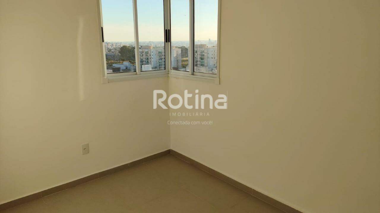 Apartamento para alugar, 3 quartos em Uberlândia no bairro Grand Ville no valor de R$ 2.000,00 - Rotina Imobiliária: 