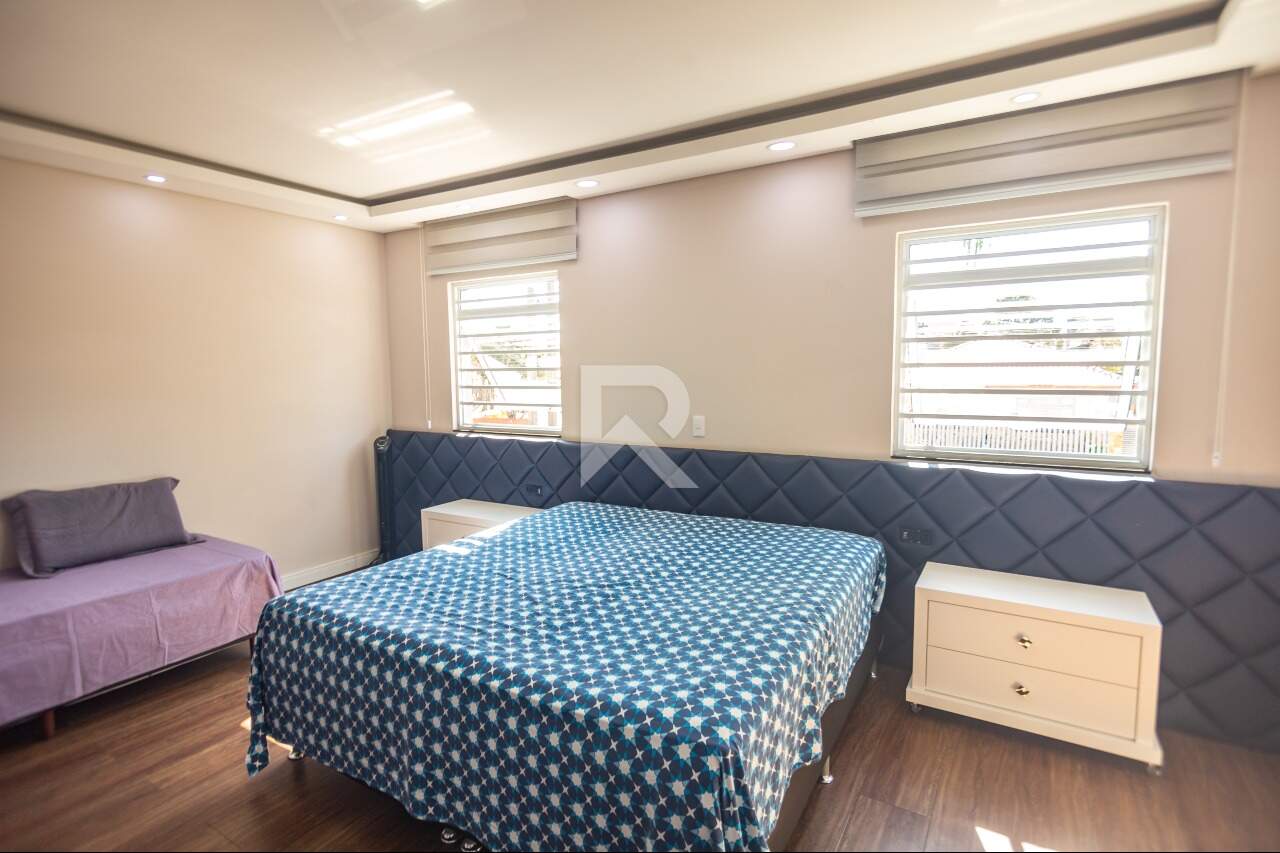 Casa Semi Mobiliada com 6 Quartos e 4 Vagas, Venda, 375 m² por R$ 1.850.000,00 - Santa Felicidade - Curitiba/PR miniatura 40