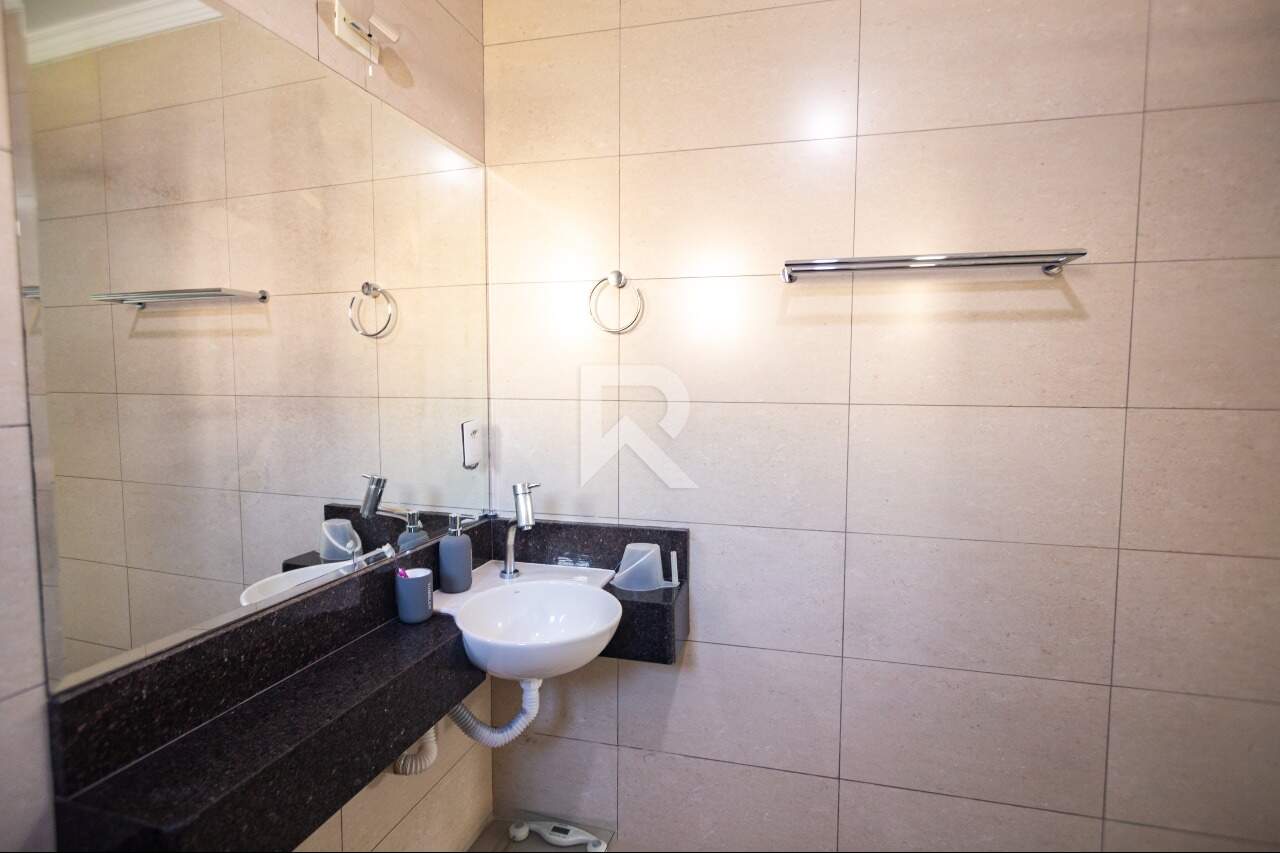Casa Semi Mobiliada com 6 Quartos e 4 Vagas, Venda, 375 m² por R$ 1.850.000,00 - Santa Felicidade - Curitiba/PR miniatura 22