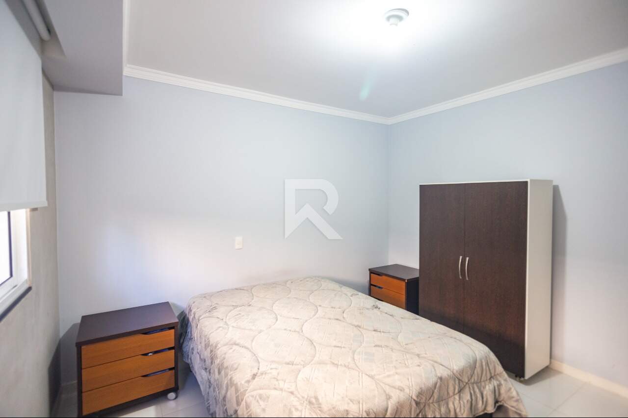 Casa Semi Mobiliada com 6 Quartos e 4 Vagas, Venda, 375 m² por R$ 1.850.000,00 - Santa Felicidade - Curitiba/PR miniatura 13