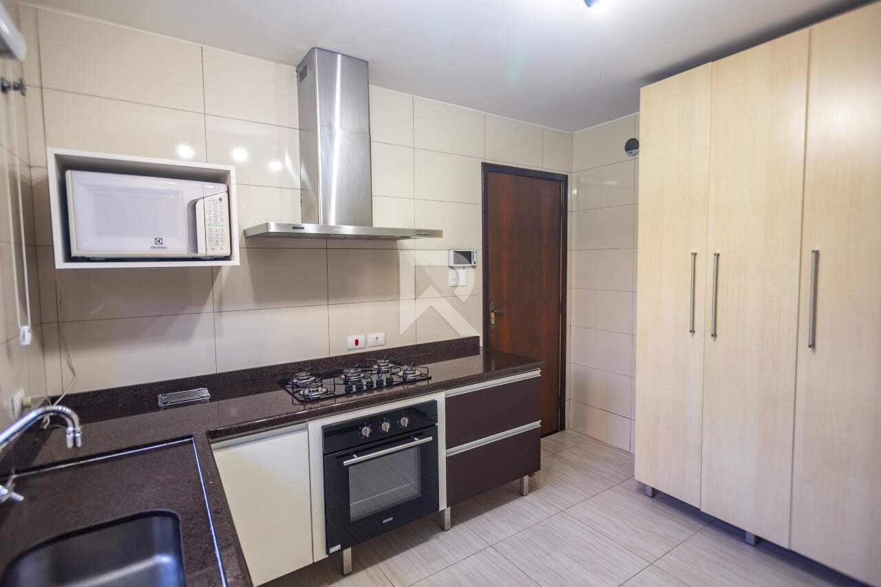 Casa Semi Mobiliada com 6 Quartos e 4 Vagas, Venda, 375 m² por R$ 1.850.000,00 - Santa Felicidade - Curitiba/PR miniatura 11