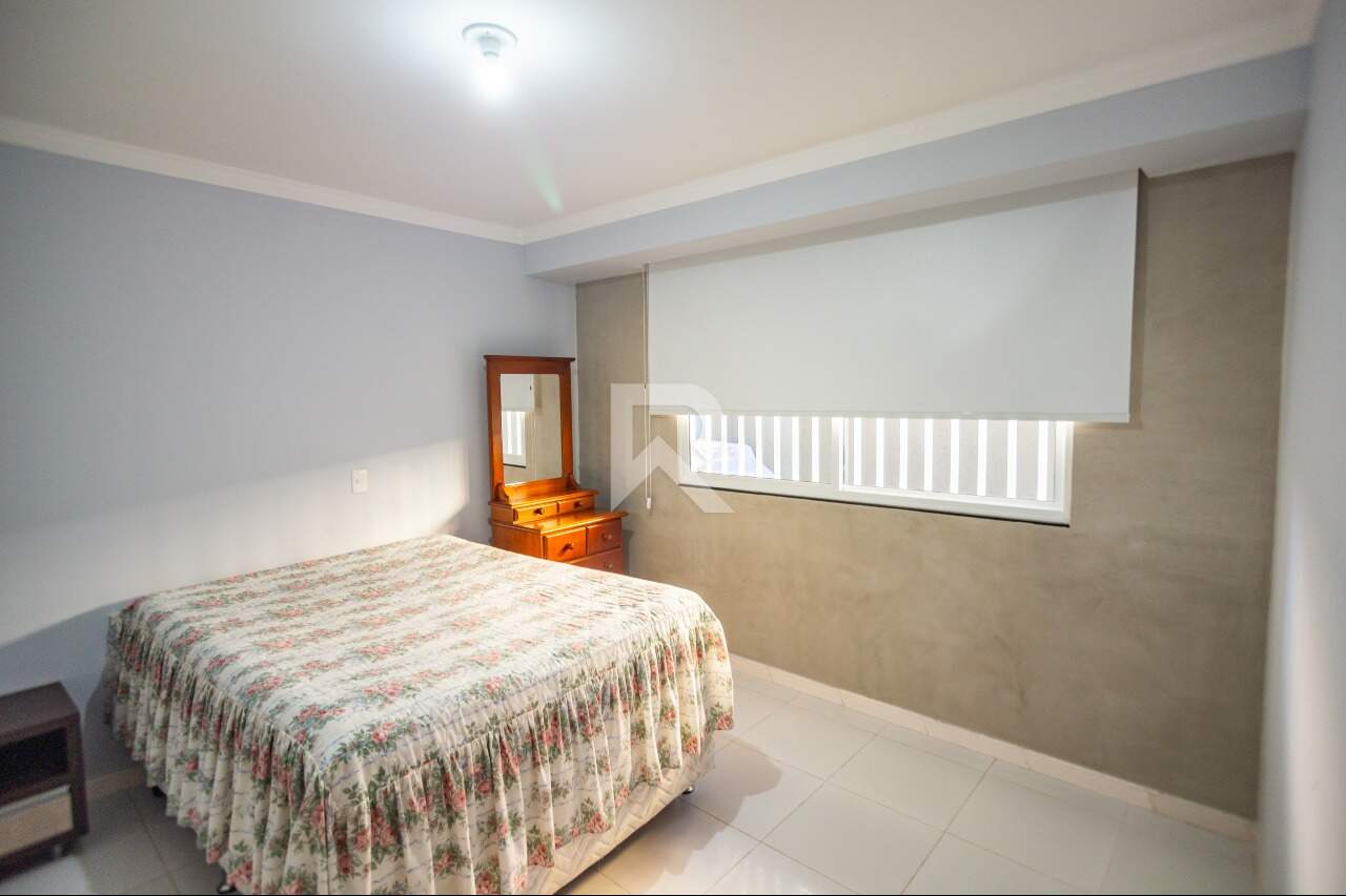 Casa Semi Mobiliada com 6 Quartos e 4 Vagas, Venda, 375 m² por R$ 1.850.000,00 - Santa Felicidade - Curitiba/PR miniatura 16