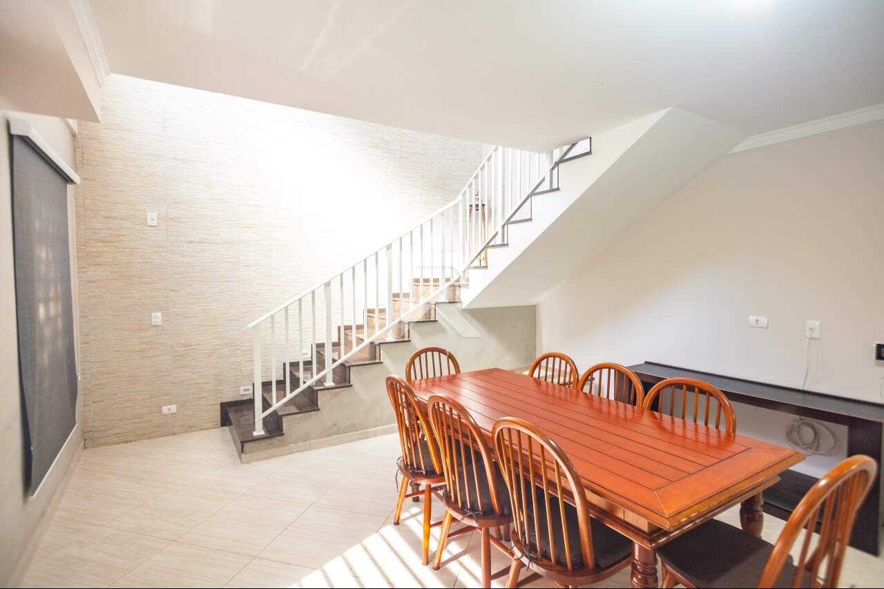 Casa Semi Mobiliada com 6 Quartos e 4 Vagas, Venda, 375 m² por R$ 1.850.000,00 - Santa Felicidade - Curitiba/PR miniatura 3
