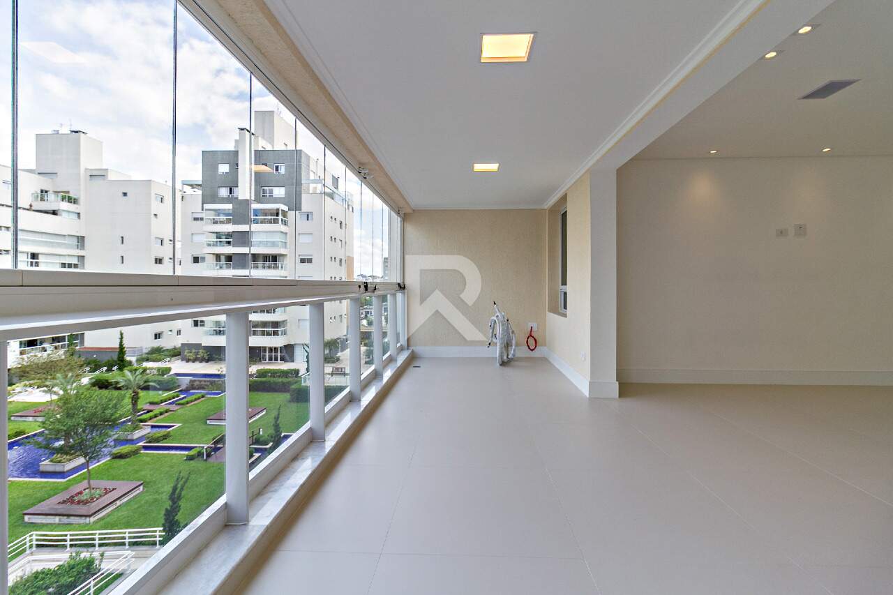 Apartamento Reformado com Churrasqueira, 4 Quartos, Venda, 189 m² - Juvevê - Curitiba/PR miniatura 3