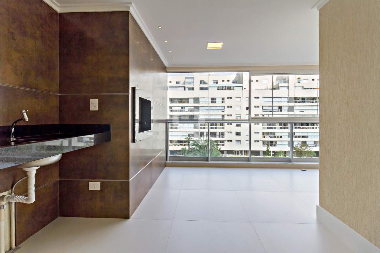 Apartamento Reformado com Churrasqueira, 4 Quartos, Venda, 189 m² - Juvevê - Curitiba/PR miniatura 5