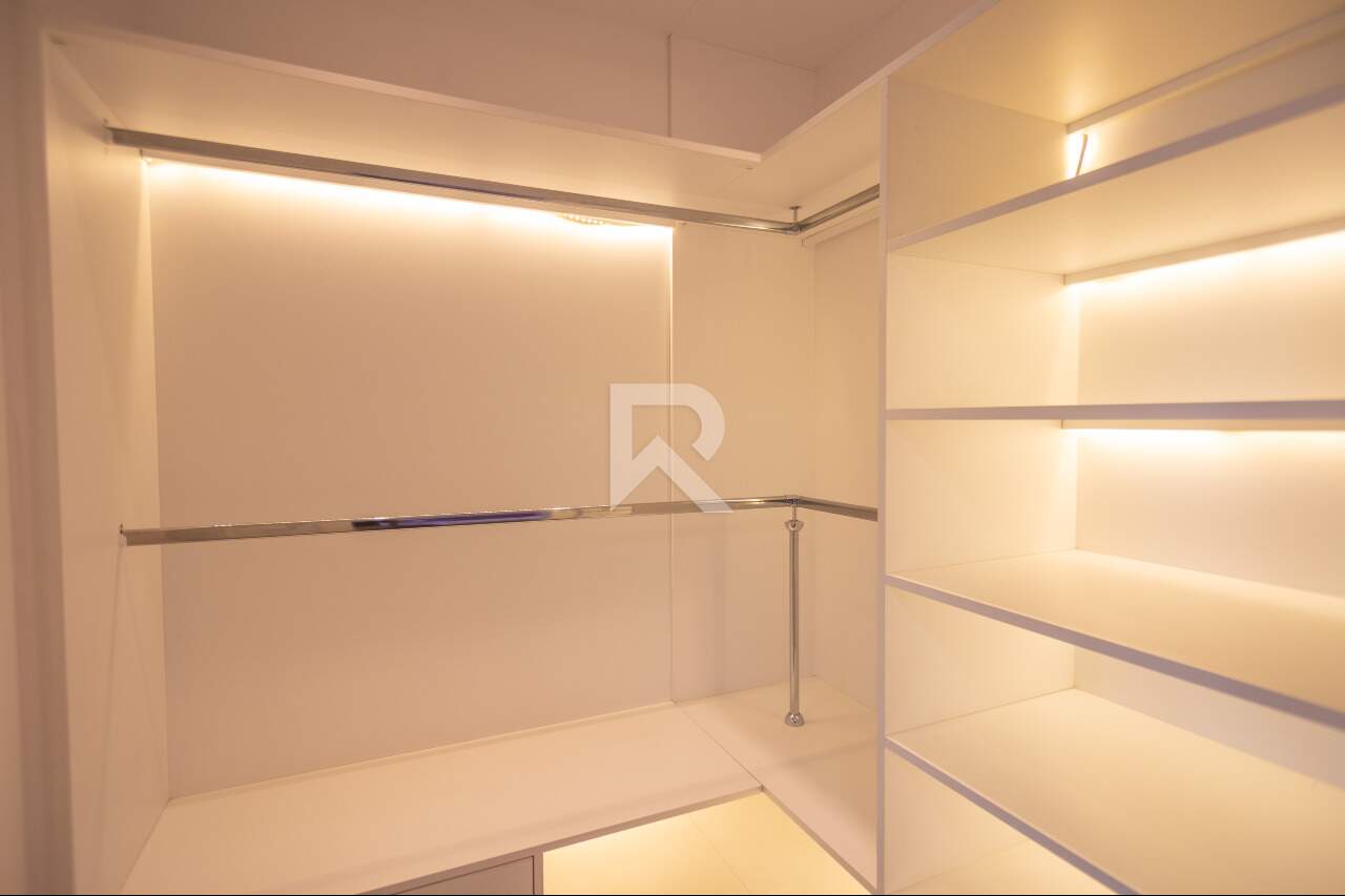 Casa Luxuosa com Vista para o Jardim, 4 Suítes, Venda, 778 m² - Santa Felicidade - Curitiba/PR miniatura 45