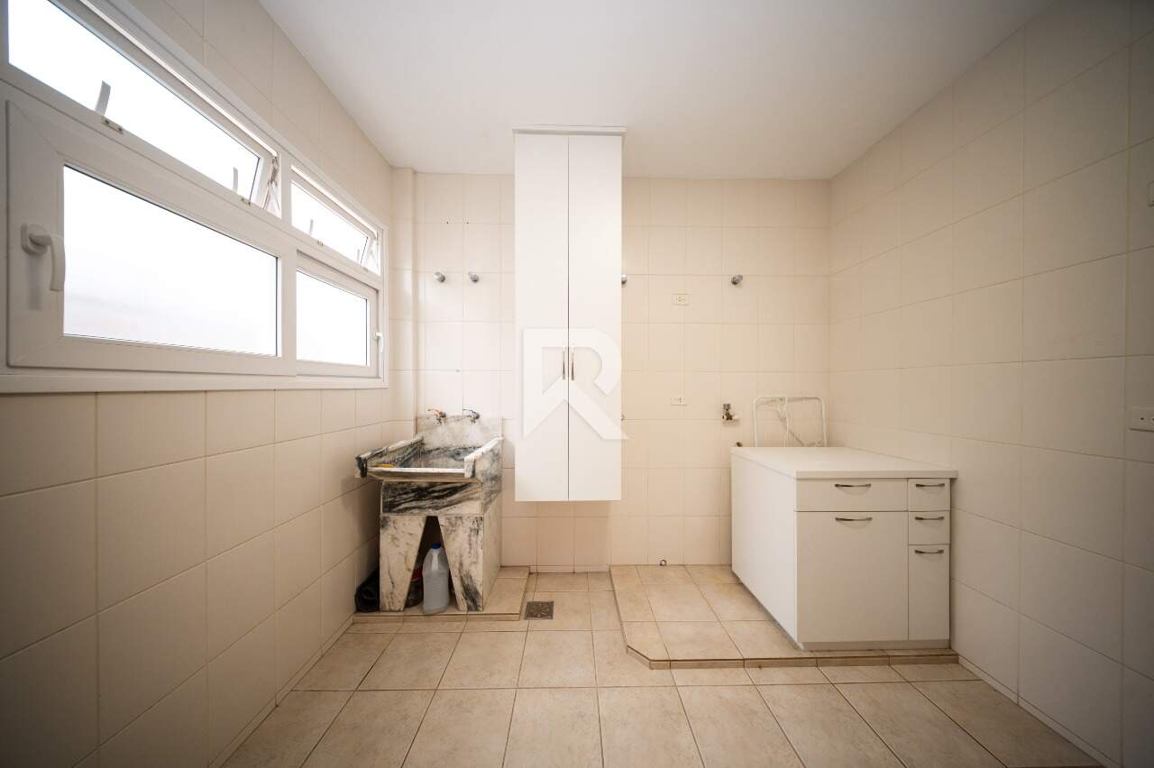 Casa com Vista Livre, 4 quartos e 4 vagas para locação, 267 m² – Mossunguê – Curitiba/PR miniatura 59