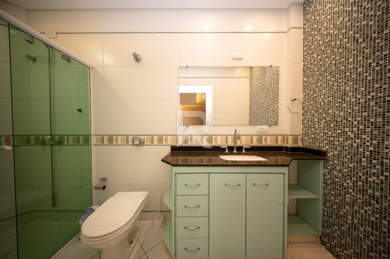 Casa com Vista Livre, 4 quartos e 4 vagas para locação, 267 m² – Mossunguê – Curitiba/PR miniatura 48
