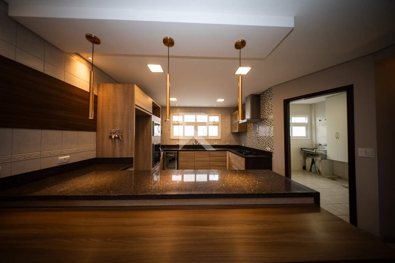 Casa com Vista Livre, 4 quartos e 4 vagas para locação, 267 m² – Mossunguê – Curitiba/PR miniatura 35