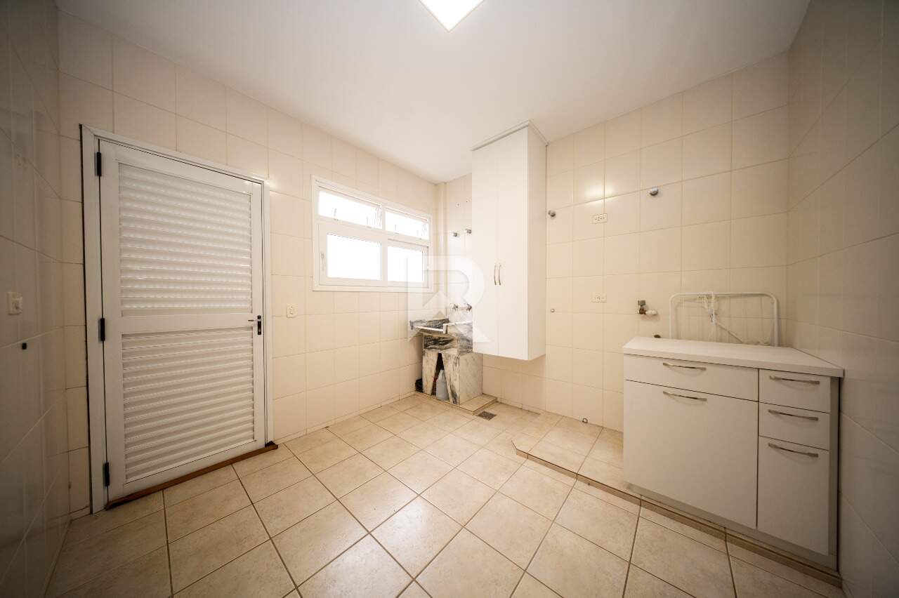 Casa com Vista Livre, 4 quartos e 4 vagas para locação, 267 m² – Mossunguê – Curitiba/PR miniatura 58