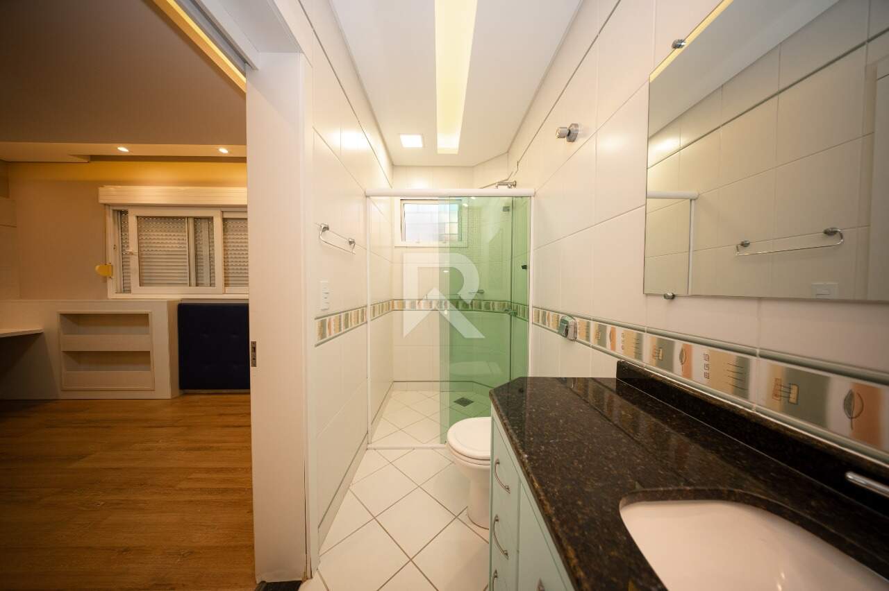 Casa com Vista Livre, 4 quartos e 4 vagas para locação, 267 m² – Mossunguê – Curitiba/PR miniatura 49