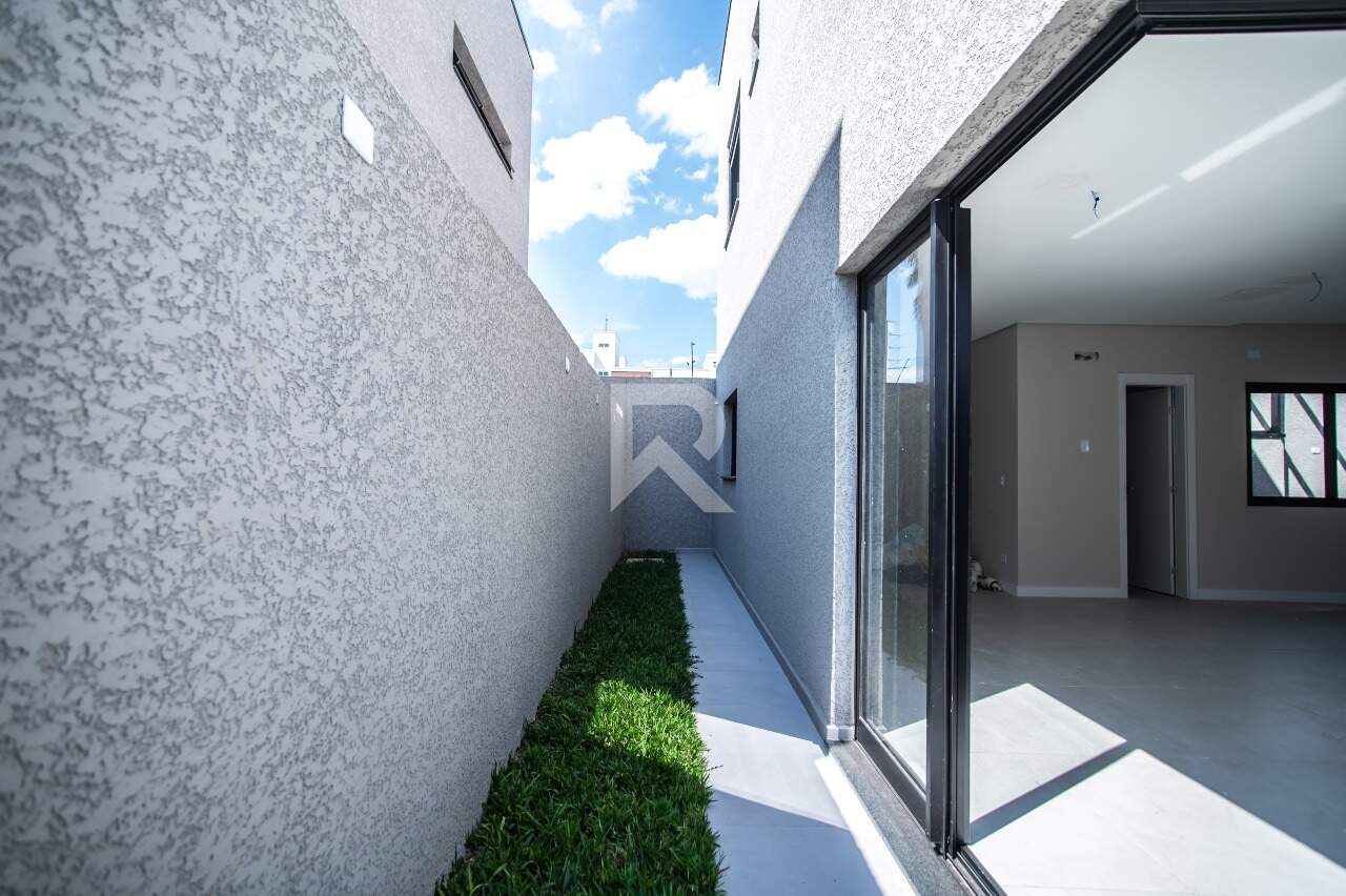 Sobrado com Jardim, 3 Quartos, 2 Vagas à Venda, Santa Quitéria - Curitiba/PR miniatura 8