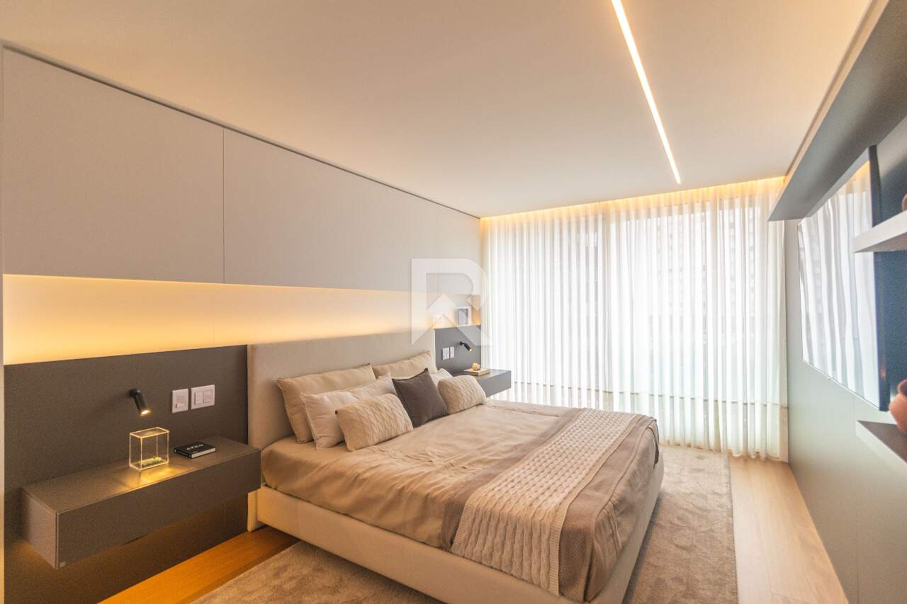 Apartamento Decorado com 3 Suítes e Área Social Integrada - Aluguel 282m² - Curitiba/PR miniatura 31