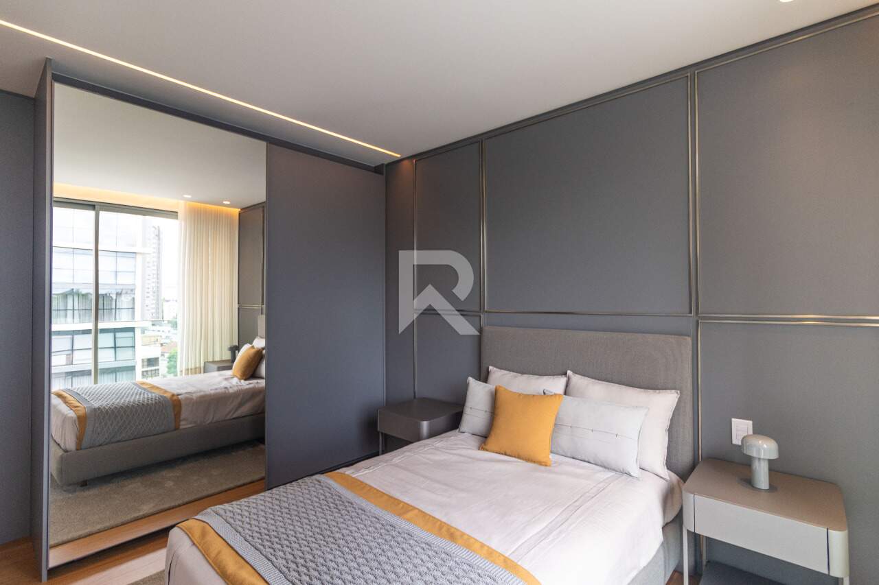 Apartamento Decorado com 3 Suítes e Área Social Integrada - Aluguel 282m² - Curitiba/PR miniatura 27