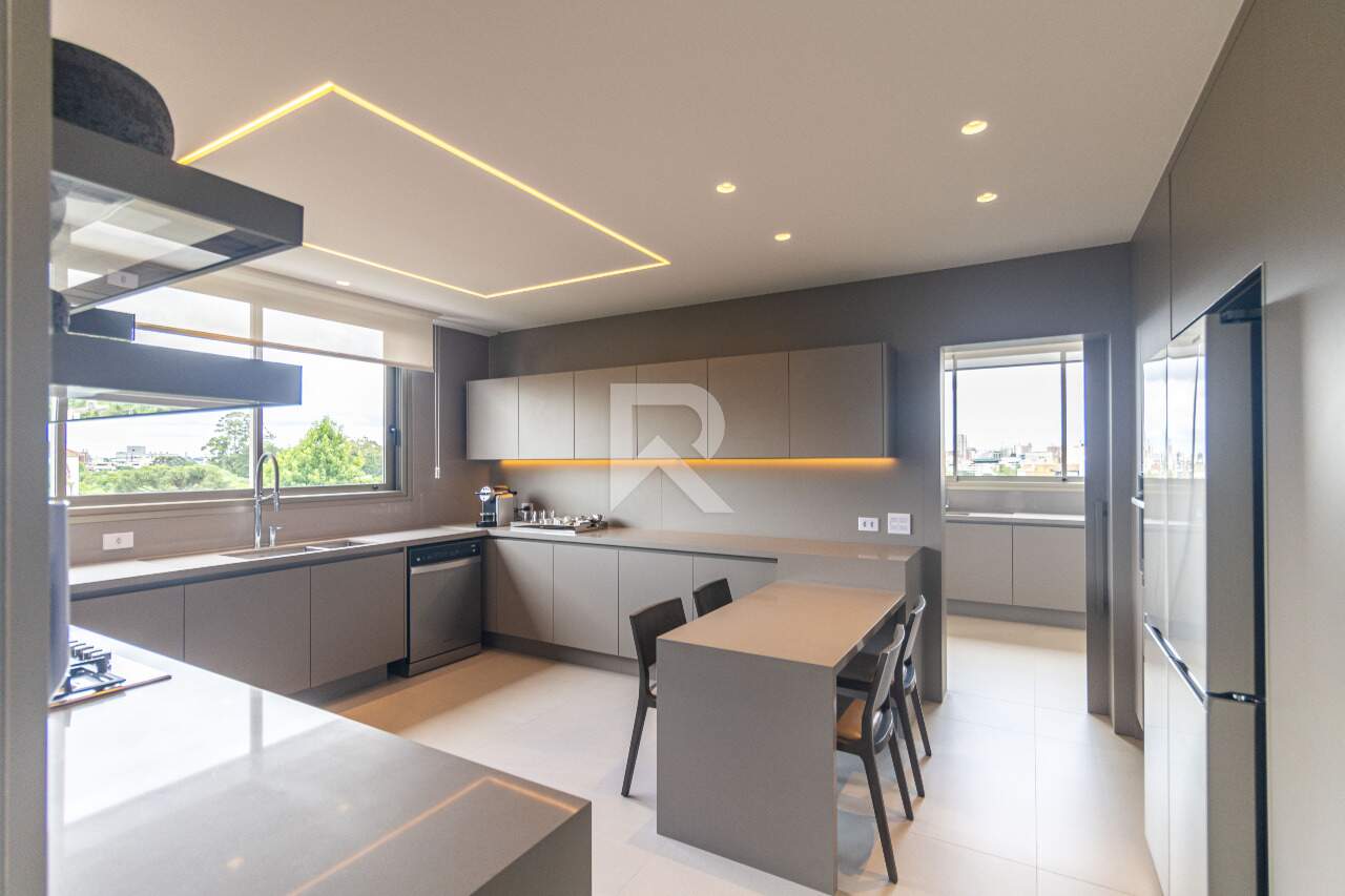 Apartamento Decorado com 3 Suítes e Área Social Integrada - Aluguel 282m² - Curitiba/PR miniatura 13