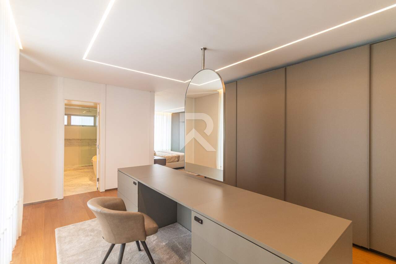 Apartamento Decorado com 3 Suítes e Área Social Integrada - Aluguel 282m² - Curitiba/PR miniatura 33