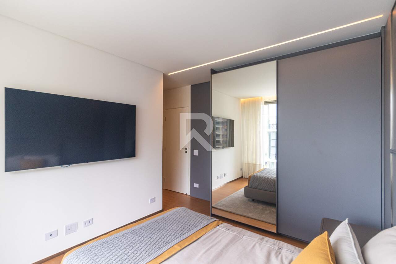 Apartamento Decorado com 3 Suítes e Área Social Integrada - Venda 282m² - Curitiba/PR miniatura 29