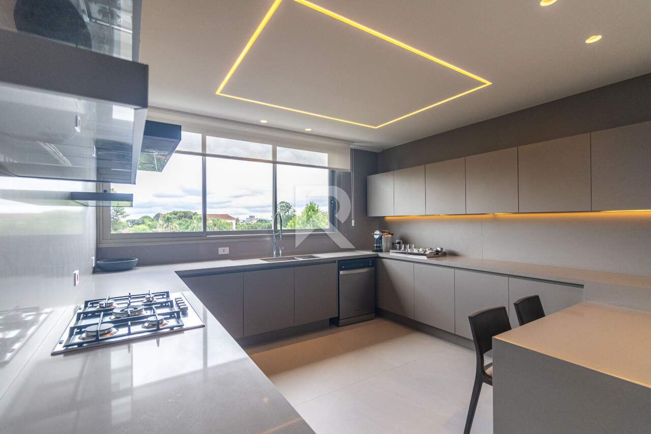 Apartamento Decorado com 3 Suítes e Área Social Integrada - Venda 282m² - Curitiba/PR miniatura 13