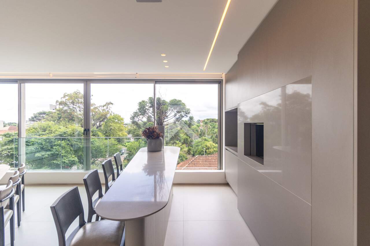 Apartamento Decorado com 3 Suítes e Área Social Integrada - Venda 282m² - Curitiba/PR miniatura 5