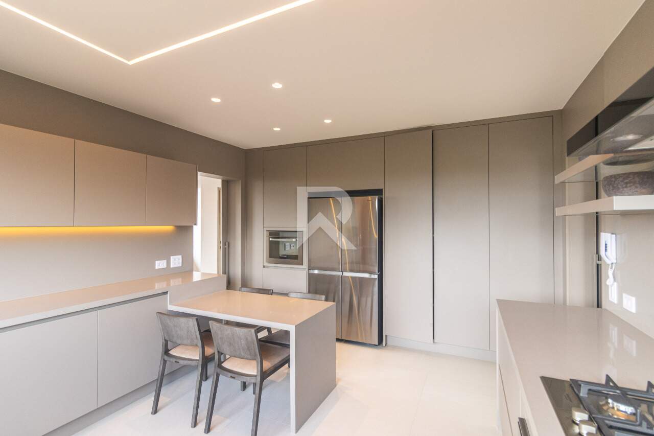 Apartamento Decorado com 3 Suítes e Área Social Integrada - Venda 282m² - Curitiba/PR miniatura 16