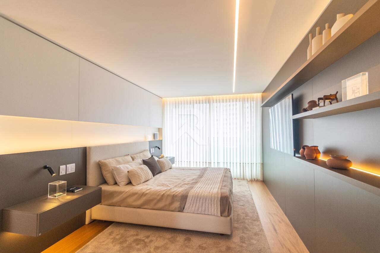 Apartamento Decorado com 3 Suítes e Área Social Integrada - Venda 282m² - Curitiba/PR miniatura 30
