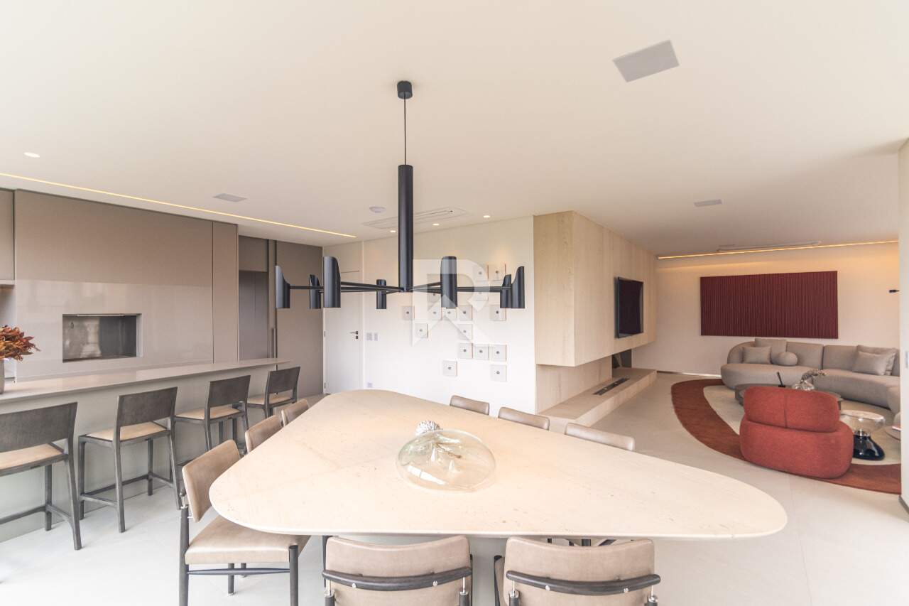 Apartamento Decorado com 3 Suítes e Área Social Integrada - Venda 282m² - Curitiba/PR miniatura 10