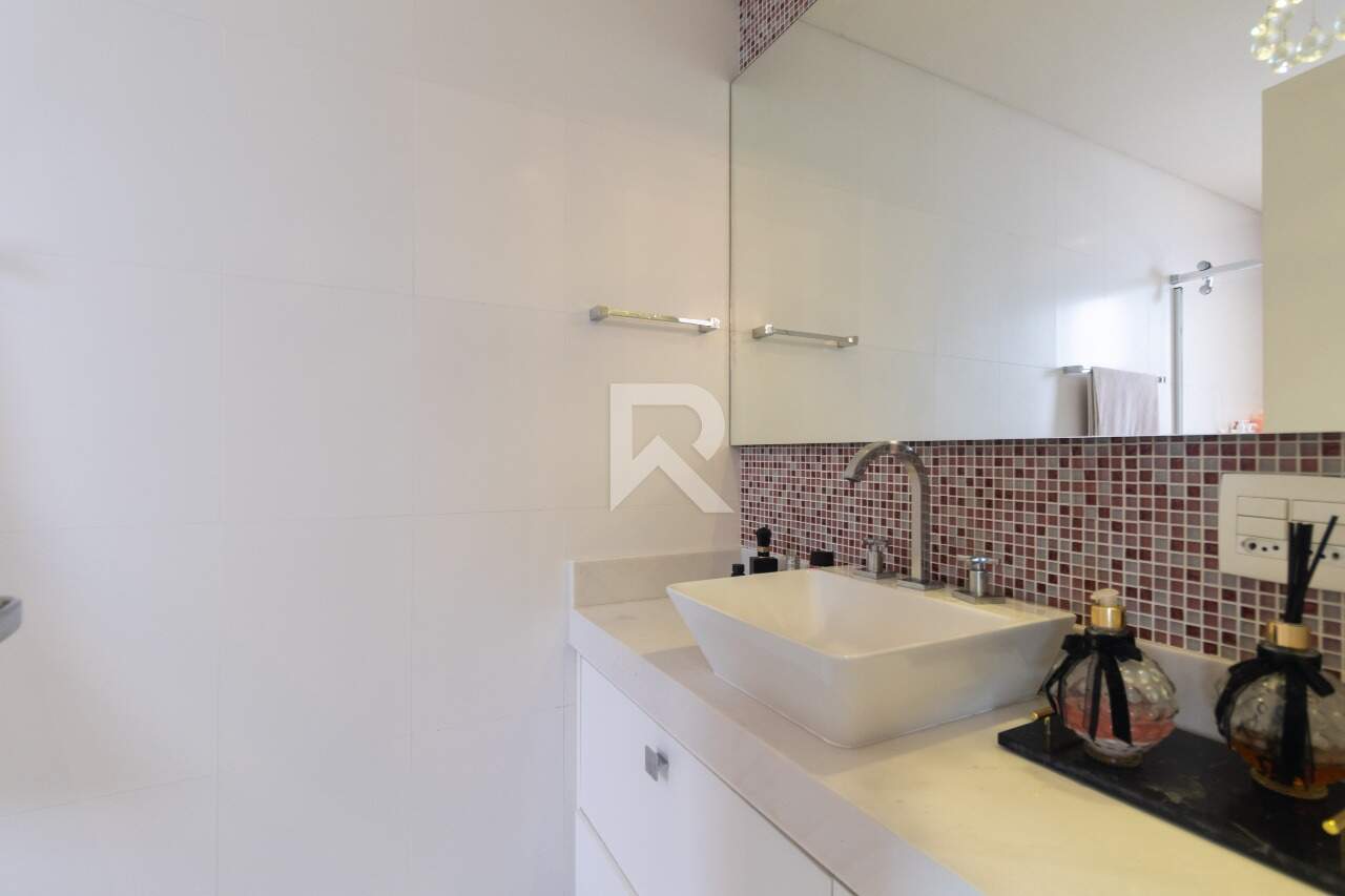 Apartamento de Alto Padrão Mobiliado, 03 Suítes, 03 Vagas - 187,00 m² - Ecoville - Curitiba/PR miniatura 16