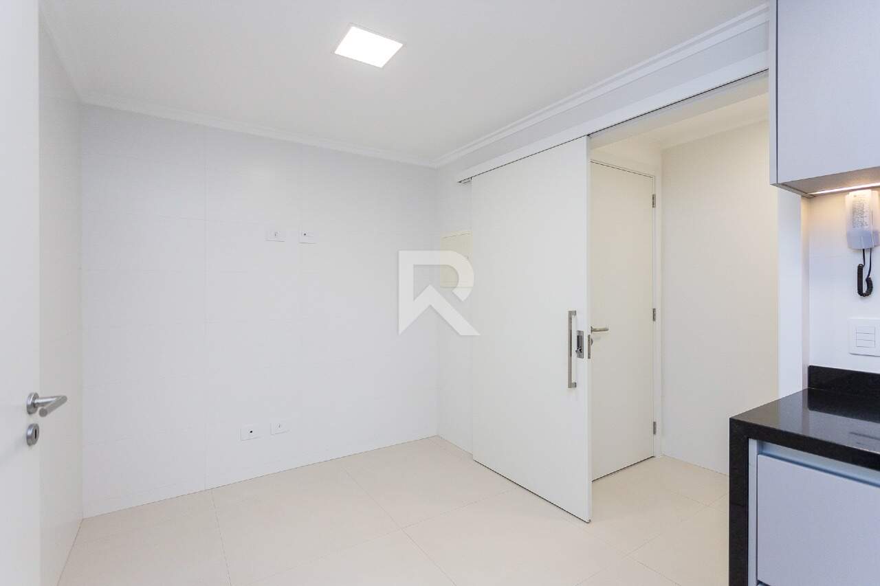 Apartamento Reformado com Sacada Gourmet, 3 quartos, para Locação 159 m² - Edifício Quartier - Curitiba/PR miniatura 10