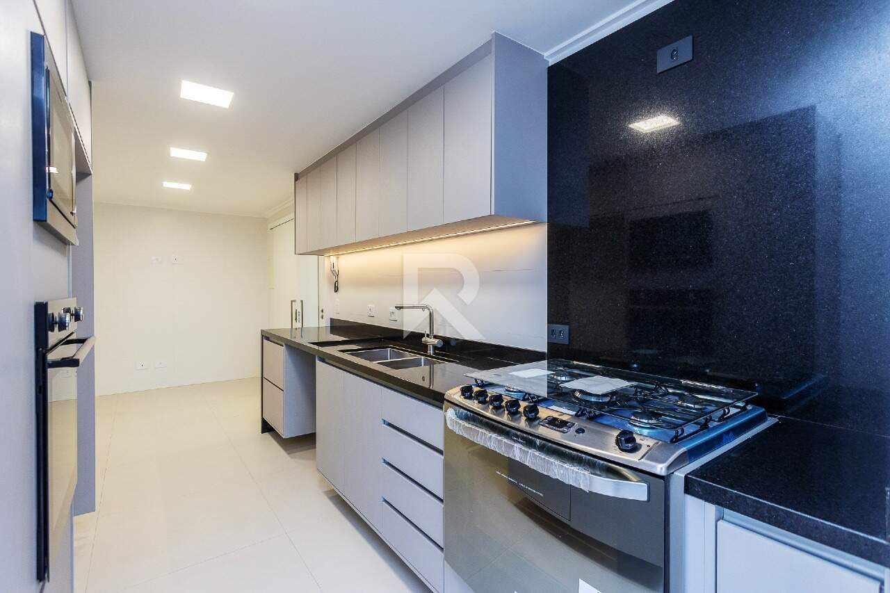 Apartamento Reformado com Sacada Gourmet, 3 quartos, para Locação 159 m² - Edifício Quartier - Curitiba/PR miniatura 14