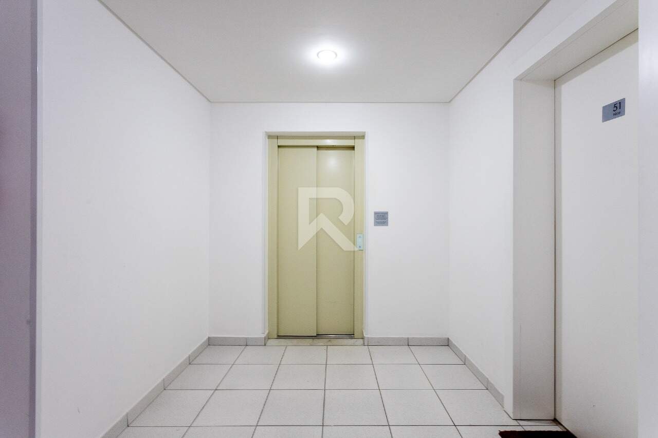 Apartamento Reformado com Sacada Gourmet, 3 quartos, para Locação 159 m² - Edifício Quartier - Curitiba/PR miniatura 2