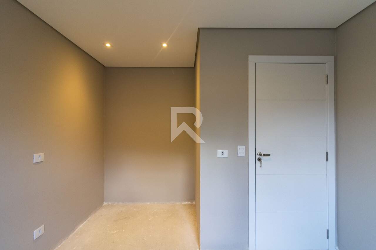 Casa Triplex com Jardim e Face Norte, 3 Quartos 4 Vagas à venda, 183 m² - Portão - Curitiba/PR miniatura 18