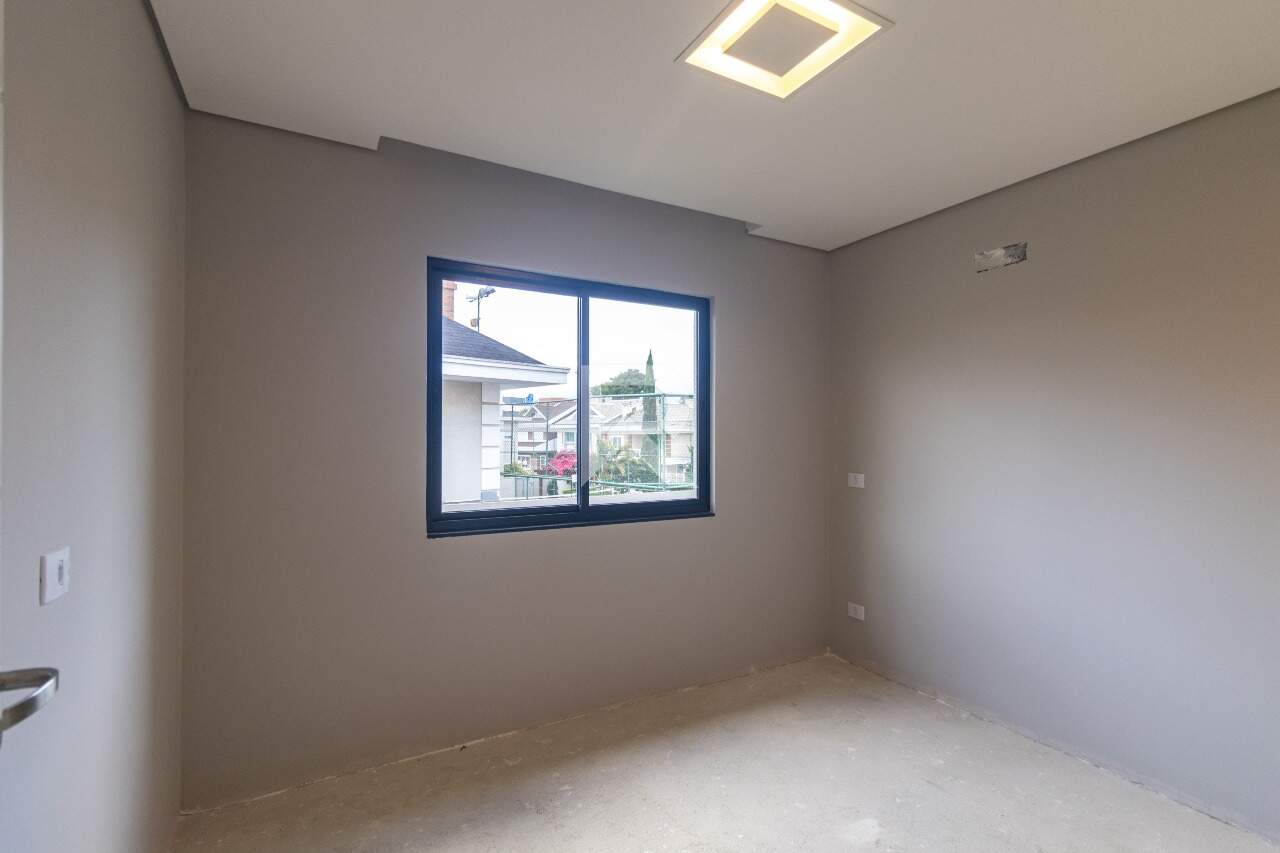 Casa Triplex com Jardim e Face Norte, 3 Quartos 4 Vagas à venda, 183 m² - Portão - Curitiba/PR miniatura 16
