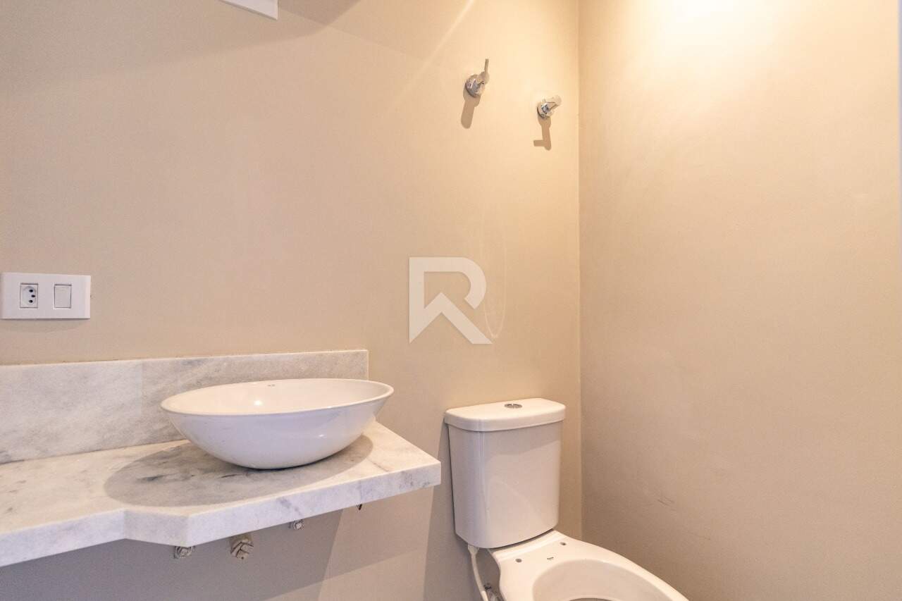 Casa Triplex com Jardim e Face Norte, 3 Quartos 4 Vagas à venda, 183 m² - Portão - Curitiba/PR miniatura 7