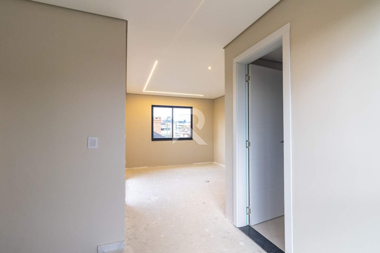 Casa Triplex com Jardim e Face Norte, 3 Quartos 4 Vagas à venda, 183 m² - Portão - Curitiba/PR miniatura 30