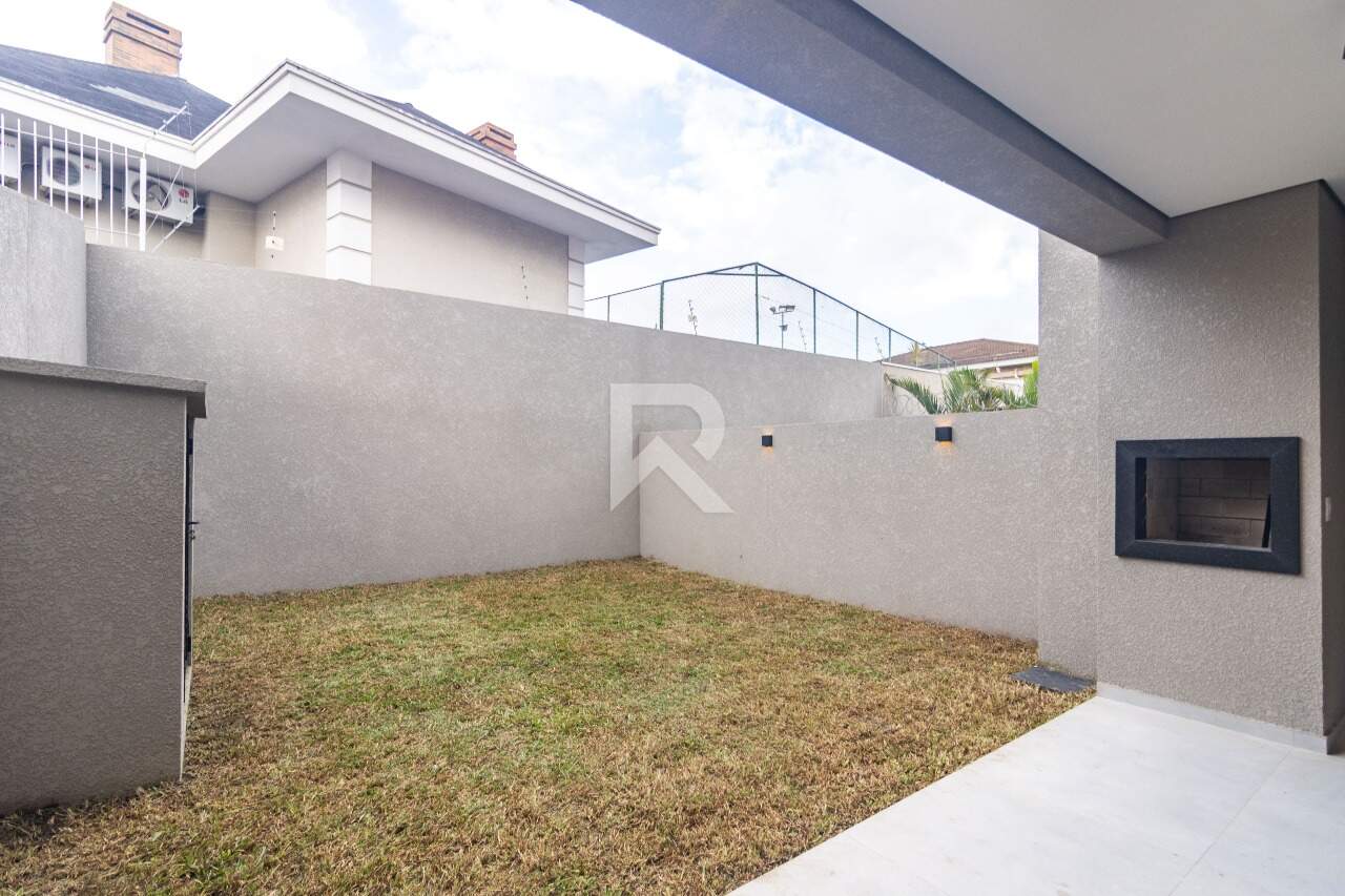 Casa Triplex com Jardim e Face Norte, 3 Quartos 4 Vagas à venda, 183 m² - Portão - Curitiba/PR miniatura 9