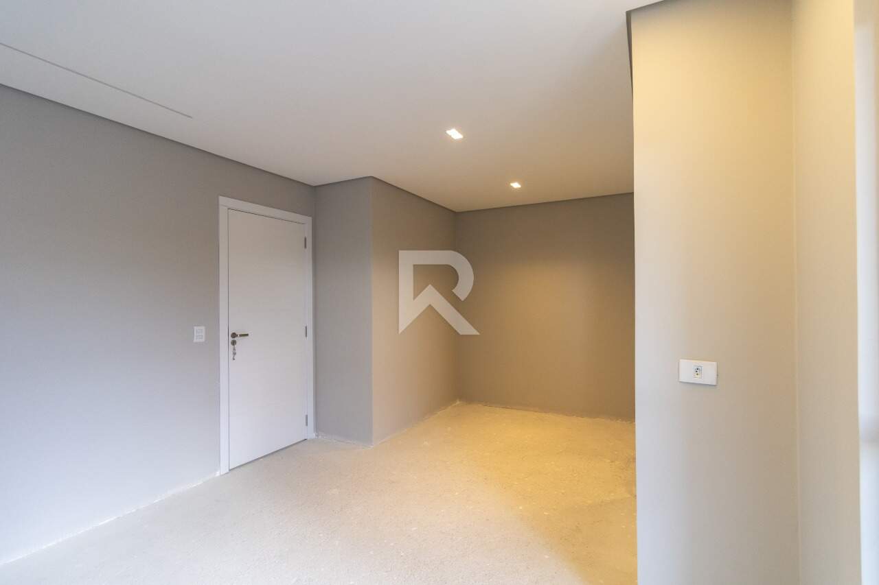 Casa Triplex com Jardim e Face Norte, 3 Quartos 4 Vagas à venda, 183 m² - Portão - Curitiba/PR miniatura 24