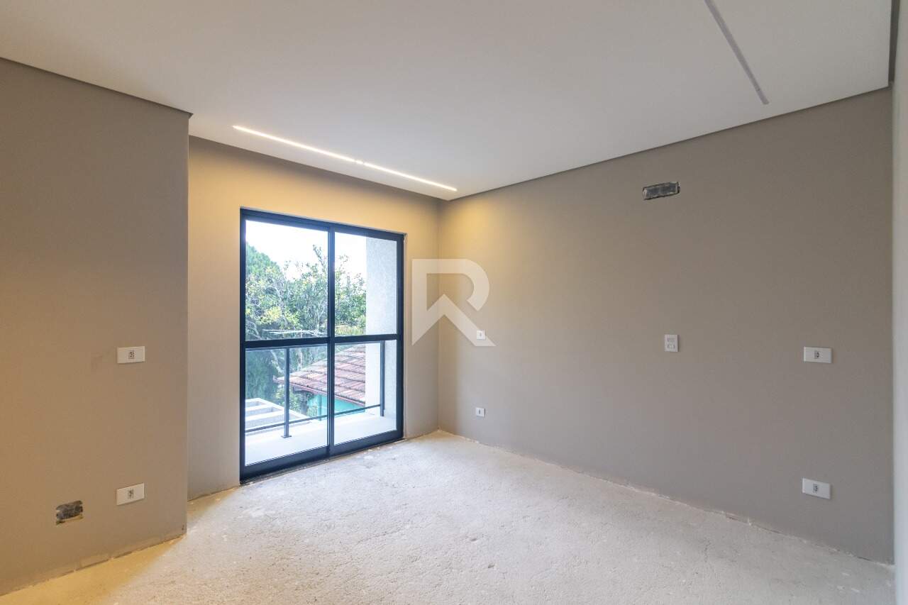Casa Triplex com Jardim e Face Norte, 3 Quartos 4 Vagas à venda, 183 m² - Portão - Curitiba/PR miniatura 21