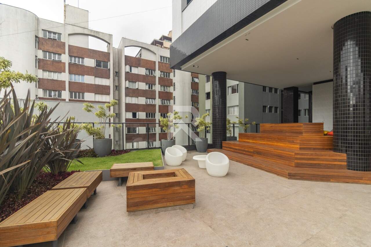 Studio mobiliado de 37m² completo para locação no All Batel - Batel - Curitiba/PR - miniatura 37