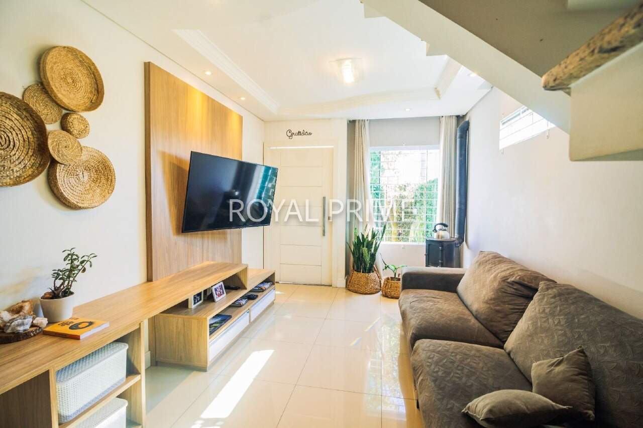 Sobrado frente rua com 3 dormitórios (1 suíte) para venda, 186 m² - Portão - Curitiba/PR