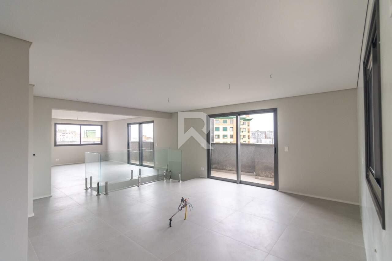 Cobertura com Vista Leste, 3 Suítes 3 Vagas à venda, 216 m² - Alto da Glória - Curitiba/PR