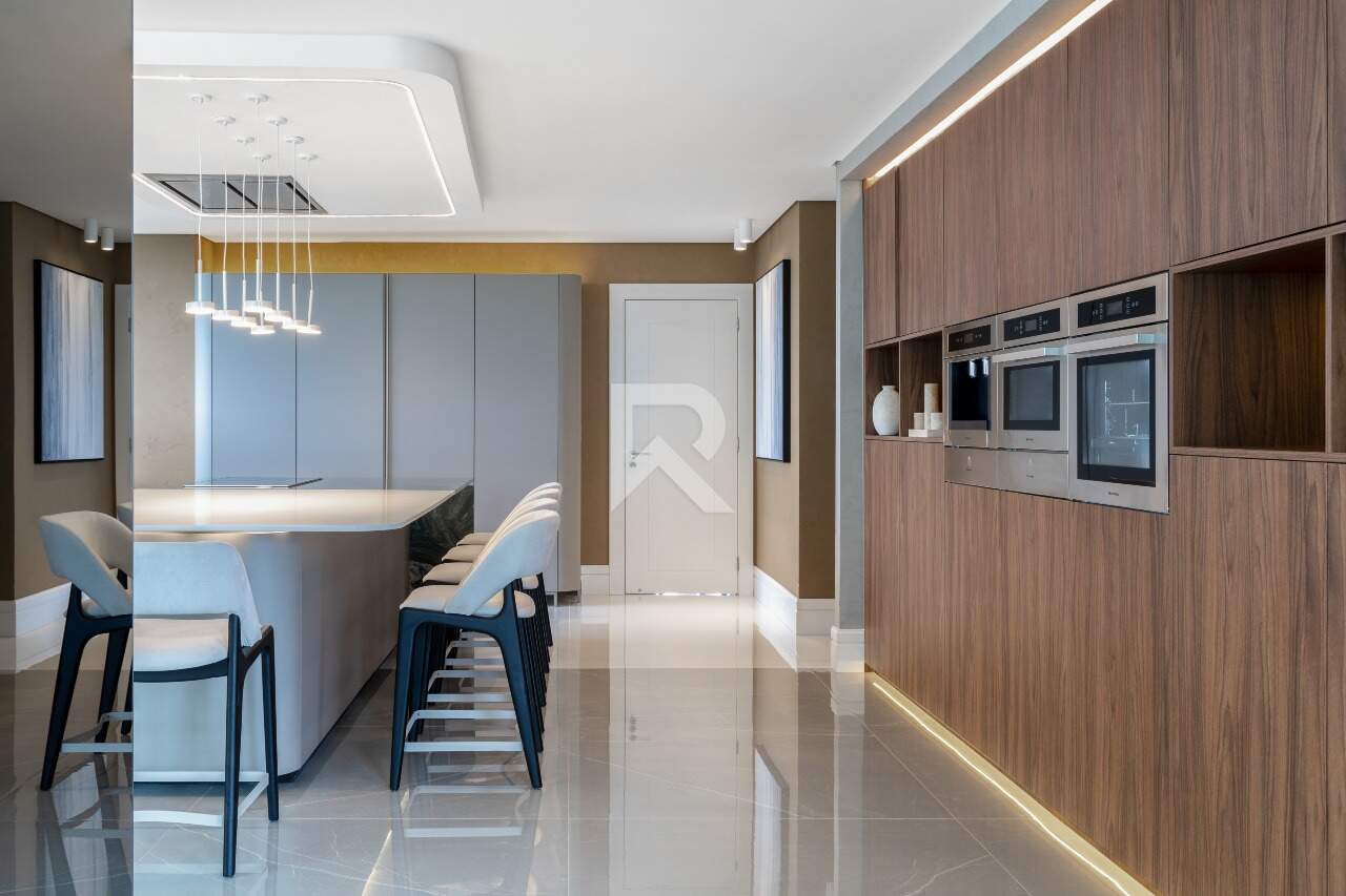 Mansão Suspensa Decorada com 342m², 3 suítes e 4 vagas de garagem, no Ecoville, em Curitiba/Pr miniatura 8