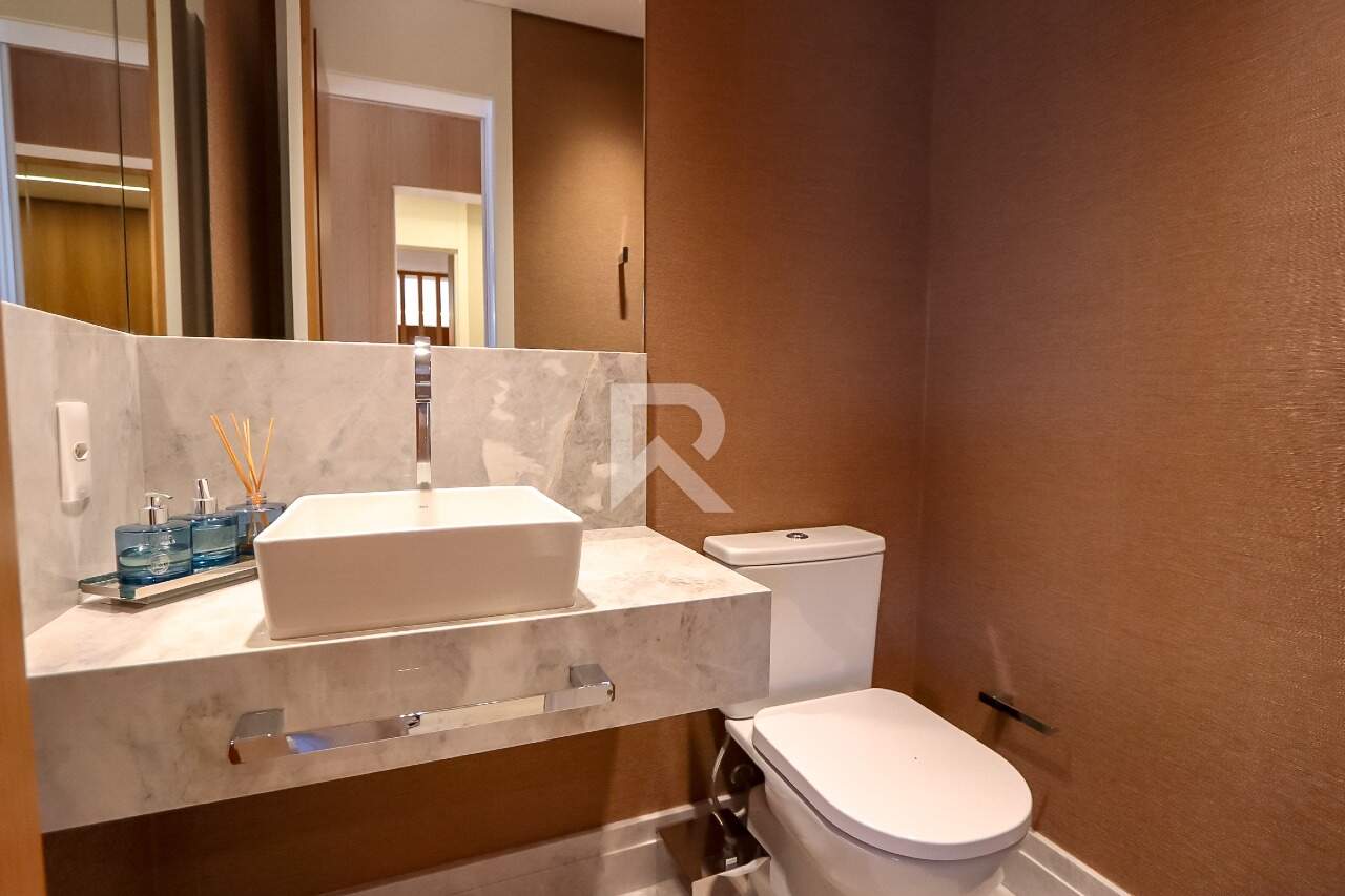 Apartamento de Luxo Mobiliado c/ ambientes integrados, 255m², 3 suítes e 4 vagas, no Ecoville miniatura 29