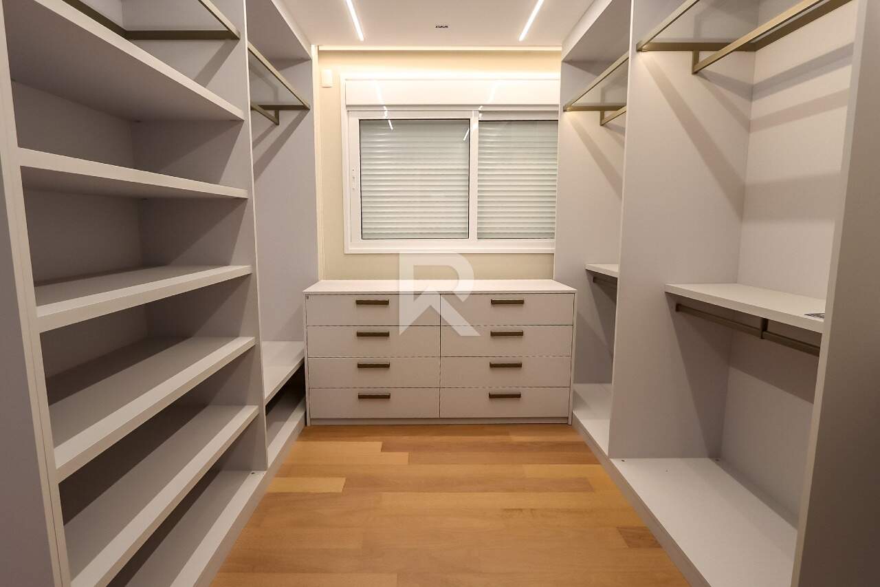 Apartamento de Luxo Mobiliado c/ ambientes integrados, 255m², 3 suítes e 4 vagas, no Ecoville miniatura 37
